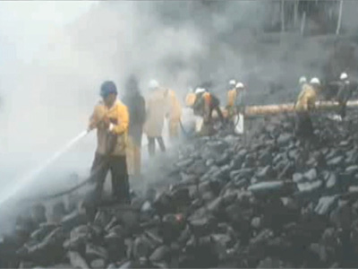 Gulf Oil Spill Cleaning Crew