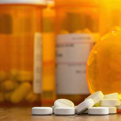 Opioids (pain killers)